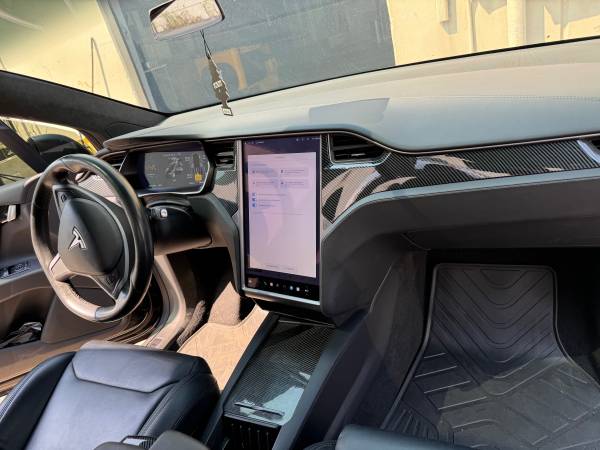 2019 Tesla Model X Base — photo 8