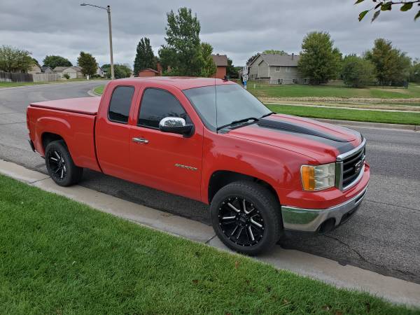2012 GMC Sierra 3500hd SLT 4x2 Crew Cab 167.7 in. WB SRW Automatic — photo 6