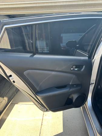 2017 Toyota Prius Prime Premium 5dr Hatchback CVT — photo 9