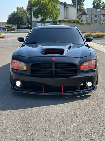 2007 Dodge Charger RT 4dr All-wheel Drive Sedan Automatic — photo 4