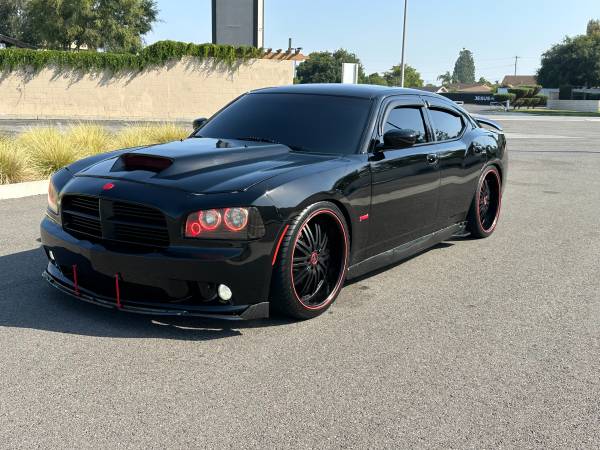 2007 Dodge Charger RT 4dr All-wheel Drive Sedan Automatic — photo 1