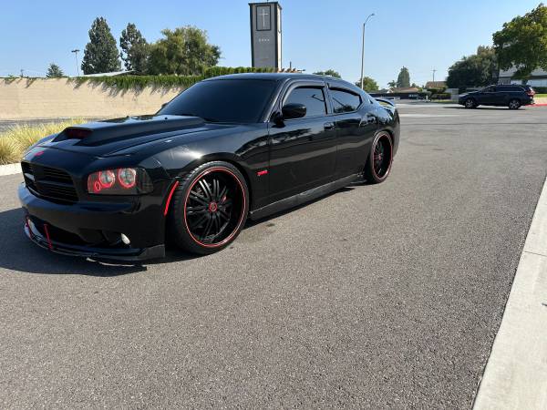2007 Dodge Charger RT 4dr All-wheel Drive Sedan Automatic — photo 2