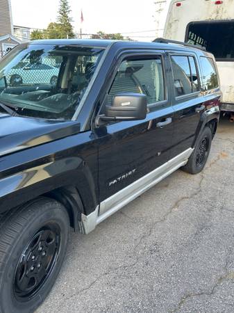 2011 Jeep Patriot Sport — photo 2