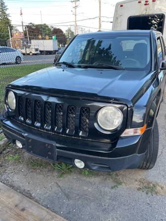 2011 Jeep Patriot Sport — photo 1
