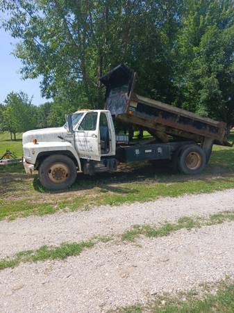1994 Nissan Truck E 2dr X xtended Cab SB — photo 1