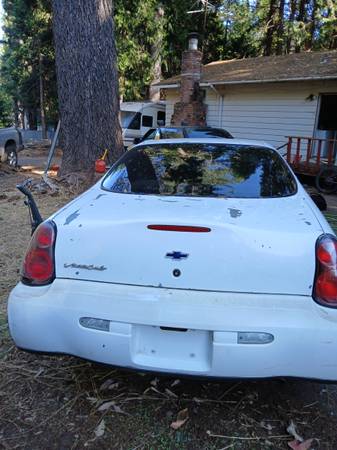2000 Chevrolet Monte Carlo LS — photo 3