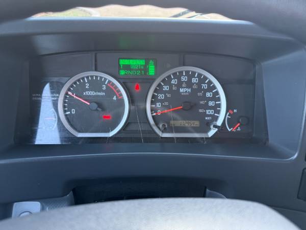 2018 Isuzu Npr Hd — photo 12