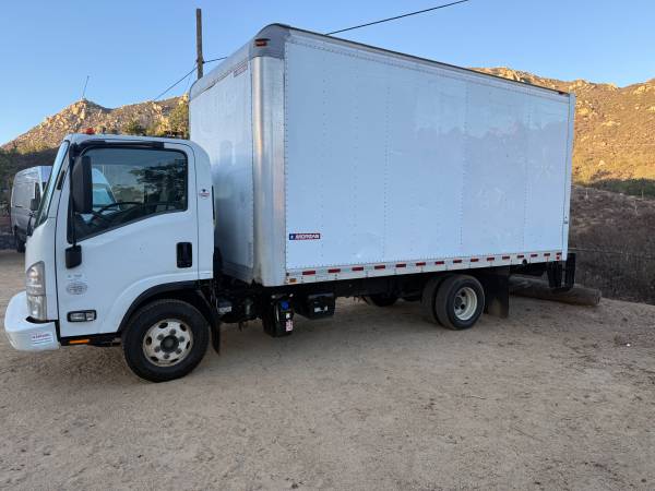 2018 Isuzu Npr Hd — photo 7