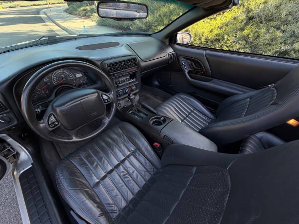 2000 Chevrolet Camaro Z28 2dr Convertible Manual — photo 11