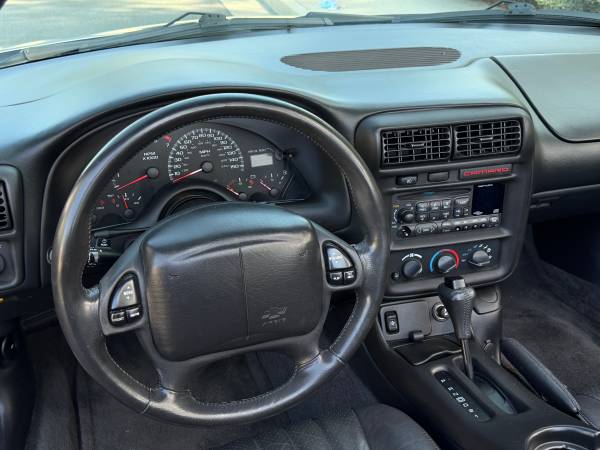 2000 Chevrolet Camaro Z28 2dr Convertible Manual — photo 12