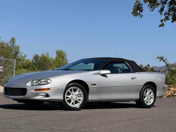2000 Chevrolet Camaro Z28 2dr Convertible Manual — photo 1