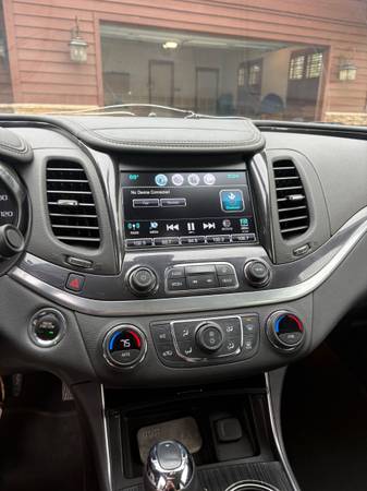 2019 Chevrolet Impala LT 4dr Sedan Automatic — photo 11