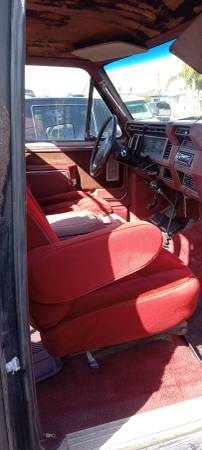 1985 Ford Bronco XLT 2dr 4WD SUV — photo 7