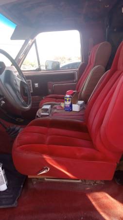 1985 Ford Bronco XLT 2dr 4WD SUV — photo 9