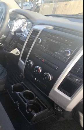 2012 Dodge Ram Truck — photo 4
