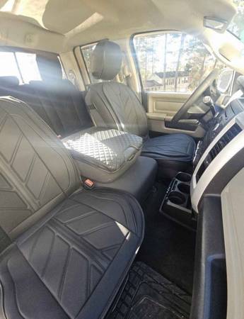 2012 Dodge Ram Truck — photo 7