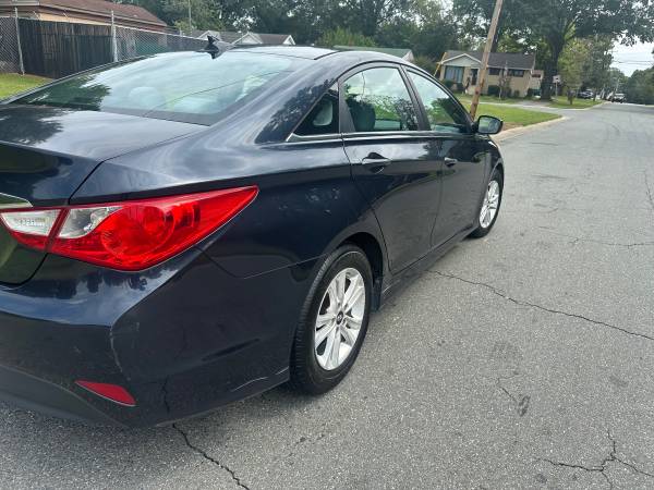 2014 Hyundai Sonata SE — photo 8