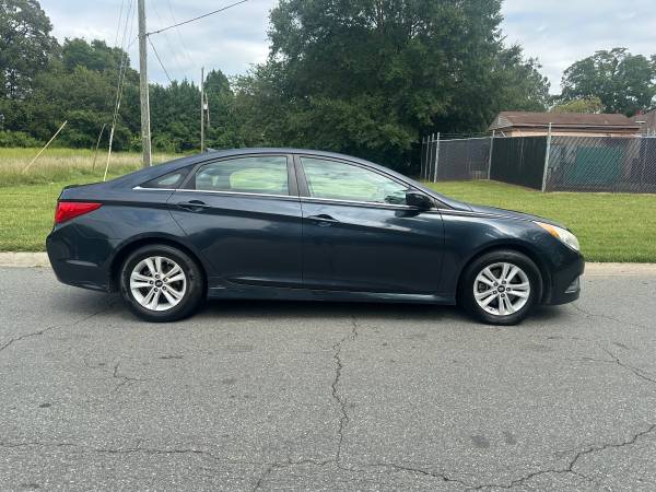 2014 Hyundai Sonata SE — photo 1