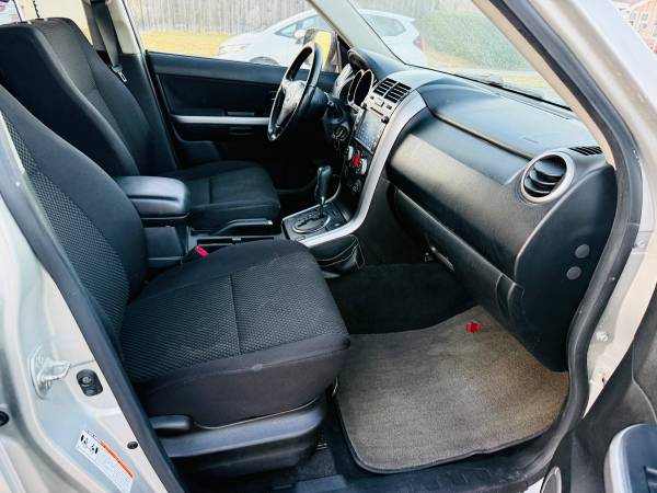 2009 Suzuki Grand Vitara Base 4x2 Manual — photo 11
