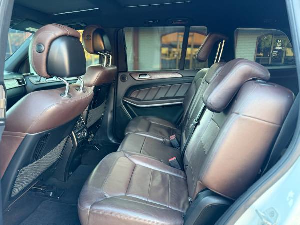 2016 Mercedes-Benz GL-Class Base GL 350 BlueTEC — photo 12