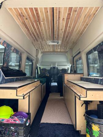 2025 Ford Transit Cargo VAN Base — photo 3