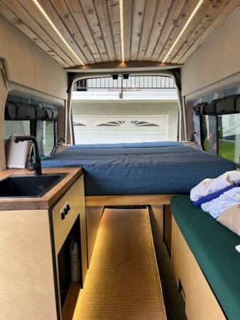 2025 Ford Transit Cargo VAN Base — photo 5