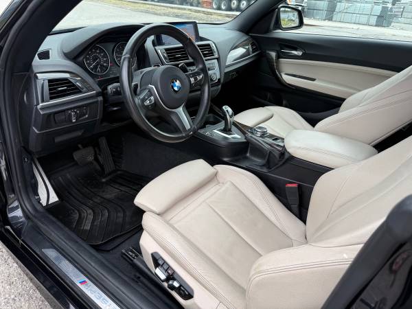 2016 BMW M235 i 2dr Rear-wheel Drive Coupe Automatic — photo 10