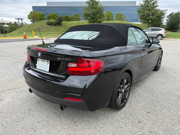 2016 BMW M235 i 2dr Rear-wheel Drive Coupe Automatic — photo 7