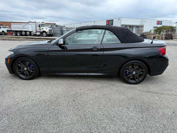 2016 BMW M235 i 2dr Rear-wheel Drive Coupe Automatic — photo 4