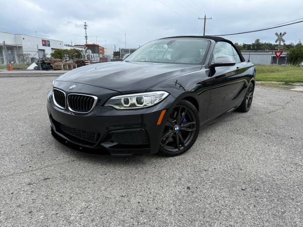 2016 BMW M235 i 2dr Rear-wheel Drive Coupe Automatic — photo 3