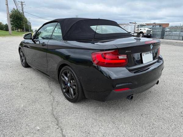 2016 BMW M235 i 2dr Rear-wheel Drive Coupe Automatic — photo 5