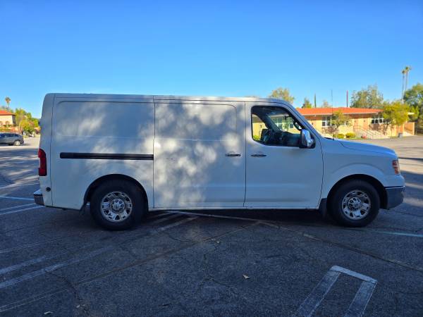 2012 Nissan Nv 69kmiles — photo 10