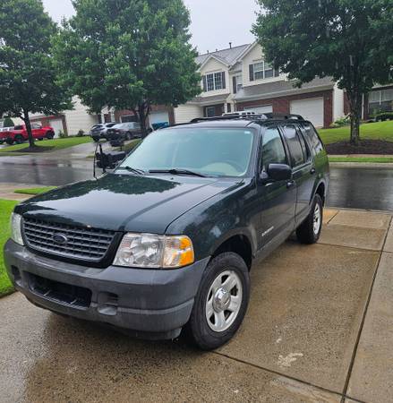 2004 Ford Explorer XLS 4dr 4x2 Automatic — photo 5