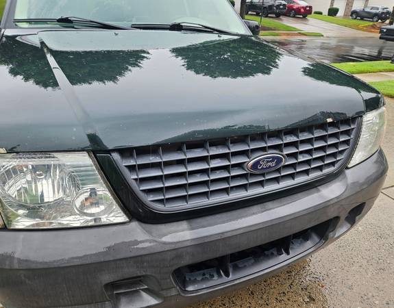 2004 Ford Explorer XLS 4dr 4x2 Automatic — photo 4