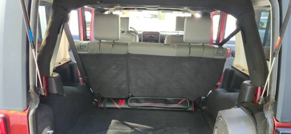 2007 Jeep Wrangler Unlimited Sahara — photo 11