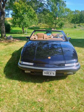 1990 Buick Reatta Base 2dr Coupe — photo 4