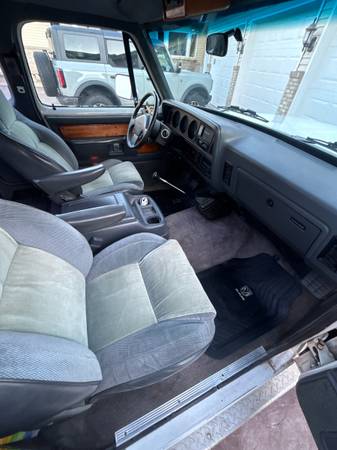 1993 Dodge D350 Club — photo 3