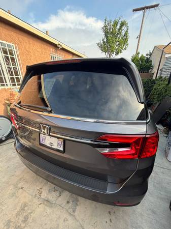 2022 Honda Odyssey LX Passenger Van Automatic — photo 3