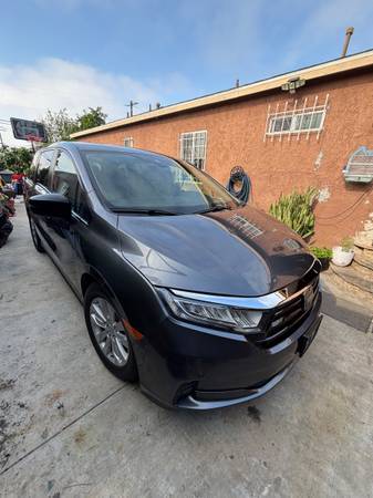2022 Honda Odyssey LX Passenger Van Automatic — photo 2