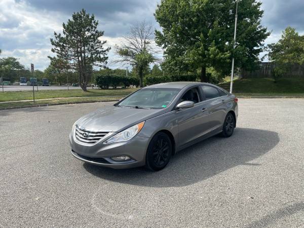 2013 Hyundai Sonata SE — photo 1