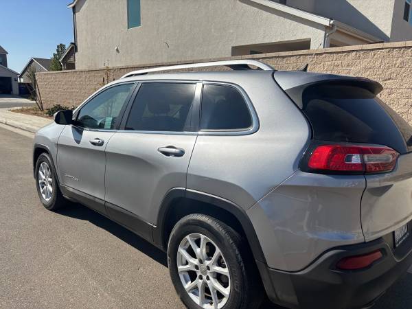 2014 Jeep Cherokee Sport 4dr 4x4 Automatic — photo 1