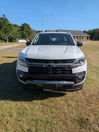 2022 Chevrolet Colorado LT — photo 10