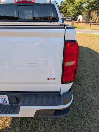 2022 Chevrolet Colorado LT — photo 7