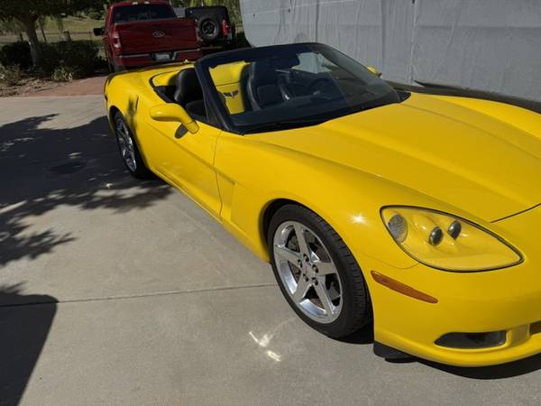 2005 Chevrolet Corvette Base 2dr Coupe Manual — photo 3
