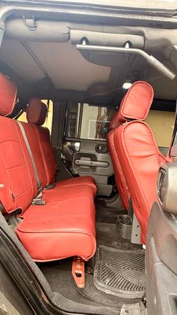 2009 Jeep Wrangler X 2dr 4x4 Manual — photo 6