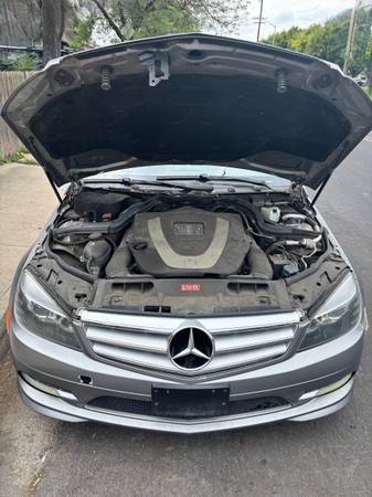 2011 Mercedes-Benz 151k — photo 3
