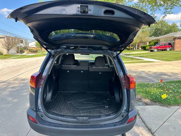 2013 Toyota Rav4 LE — photo 9