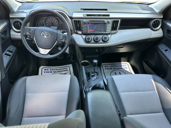 2013 Toyota Rav4 LE — photo 12