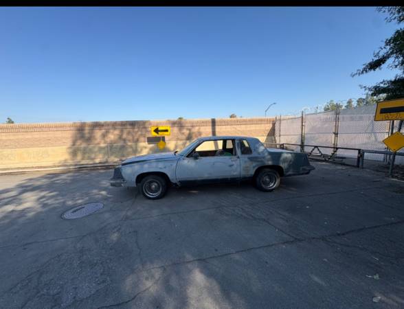 1986 Oldsmobile Cutlass Supreme Base 2dr Coupe — photo 1