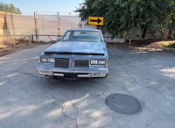 1986 Oldsmobile Cutlass Supreme Base 2dr Coupe — photo 4
